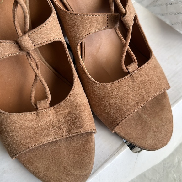 Aldo Size 9 Legarewiel Tan Sandals (lightly worn) Great Condition - Picture 5 of 6